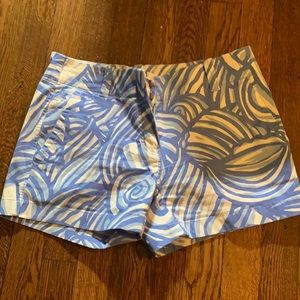 Vineyard Vines shorts